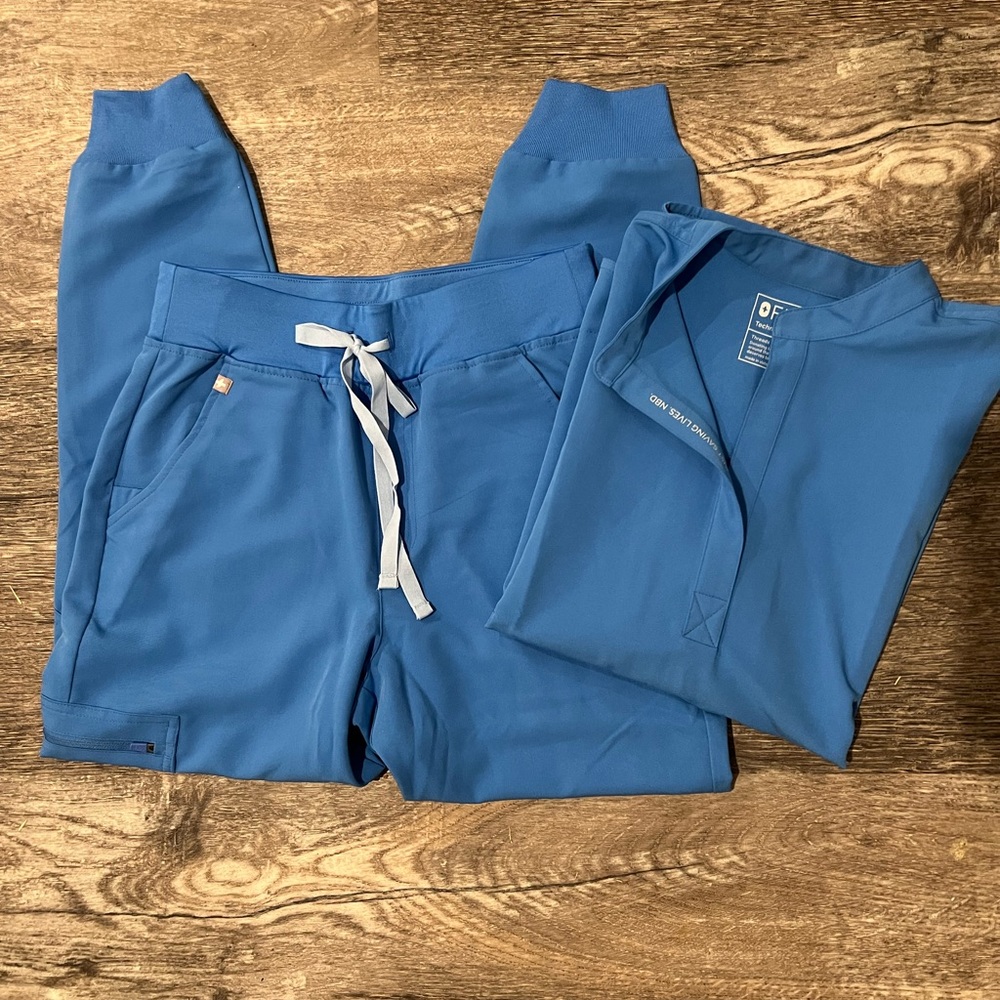FIGS rafaela top and zamora bottom set!